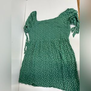 Floral green off the shoulder mid-length dress size XL